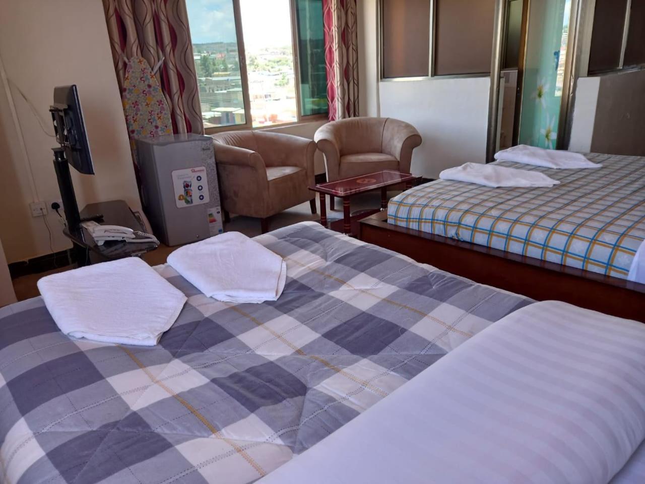Newstead Hotel Naivasha Eksteriør billede